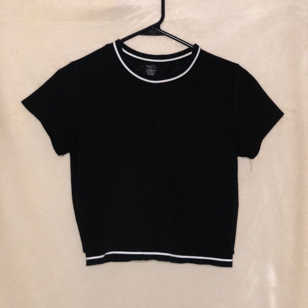 Rue21 Black Crop Top